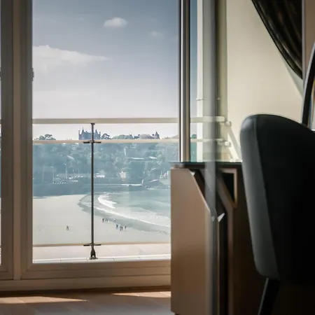 Le Crystal Dinard Plage Exterior photo