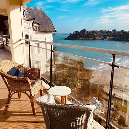Le Crystal Dinard Plage Exterior photo