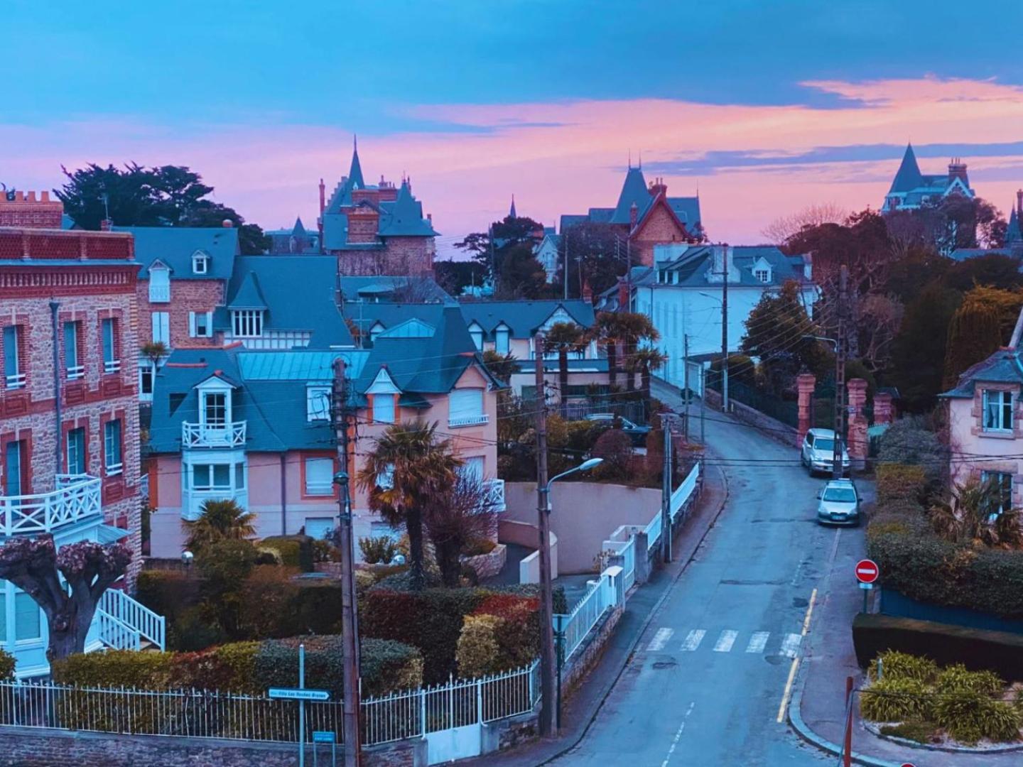 Le Crystal Hotel 3*