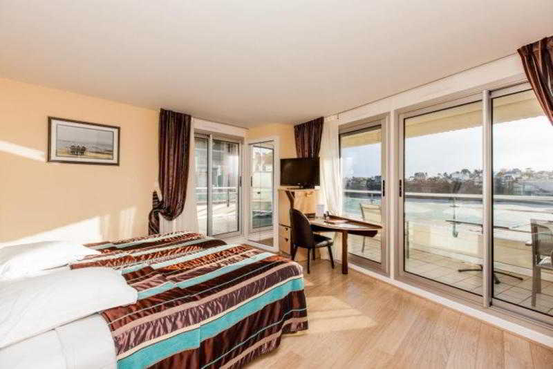 Hotel Le Crystal